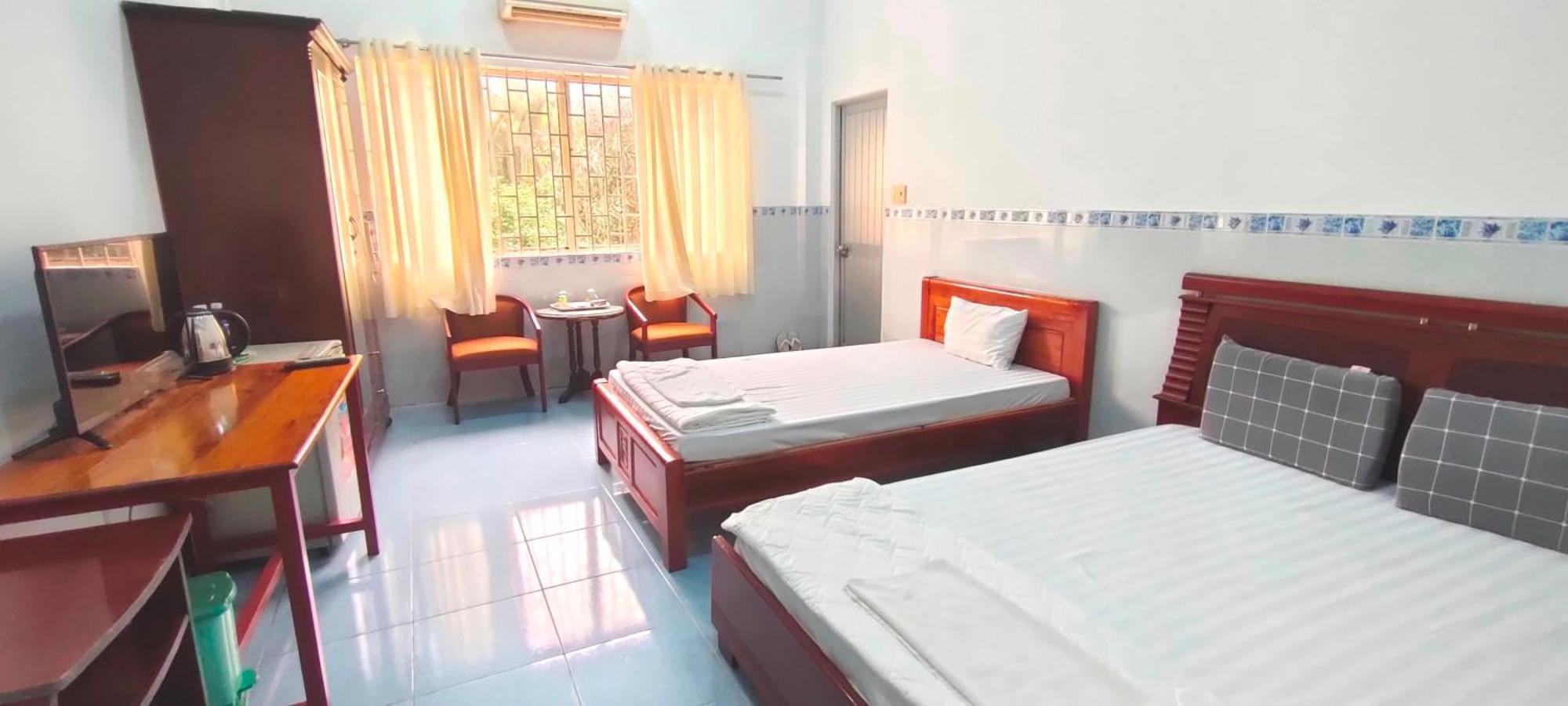 Khach San Ngoc Han Ap Vinh Phu Exterior photo