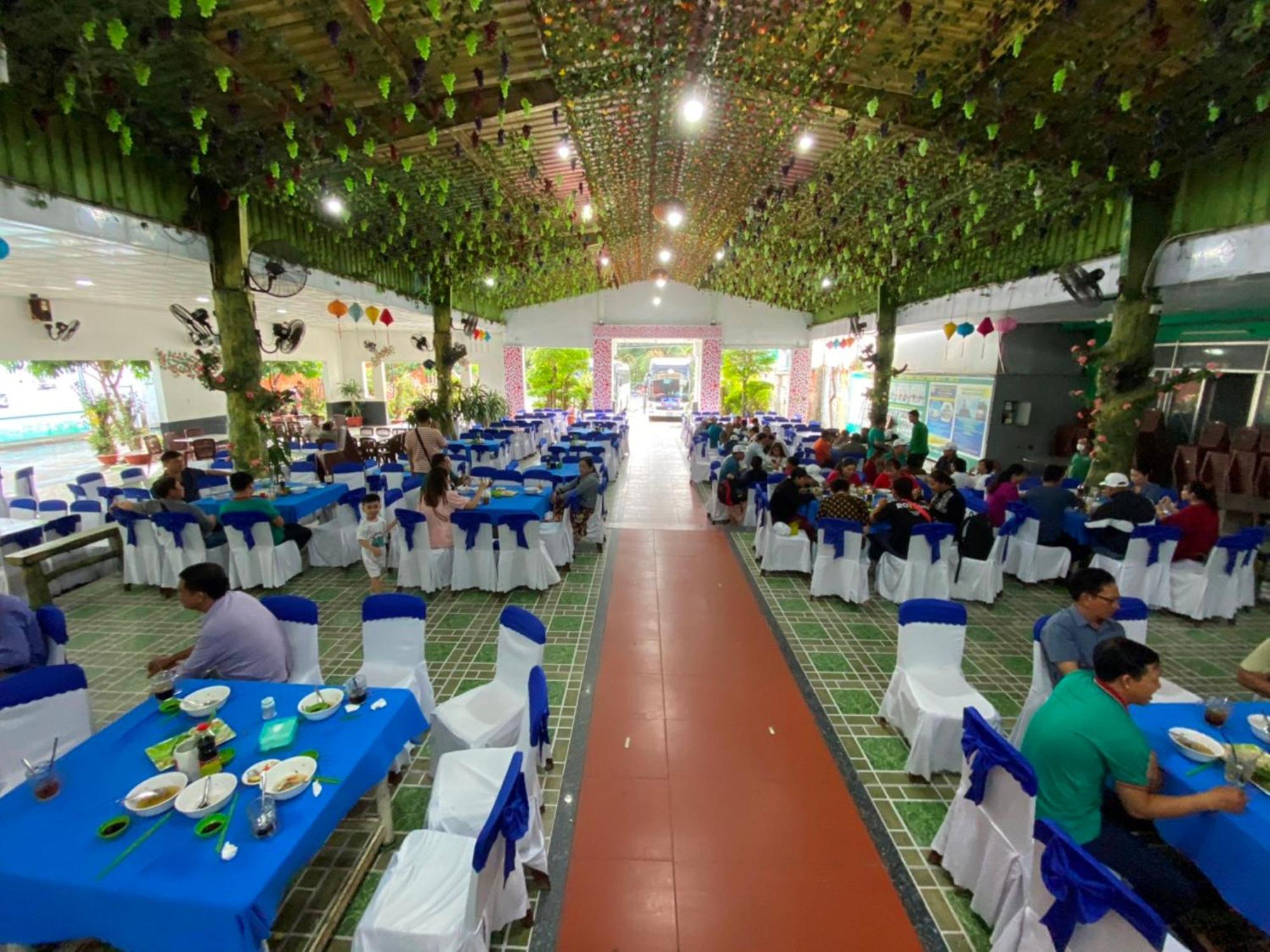 Khach San Ngoc Han Ap Vinh Phu Exterior photo